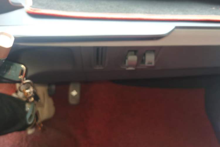 Used Wuling NAMMIEV 2021 Playful Model – High-Power Version Audio And AC Panel