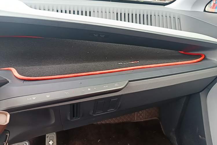 Used Wuling NAMMIEV 2021 Disney Zootopia Nick Edition Audio And AC Panel