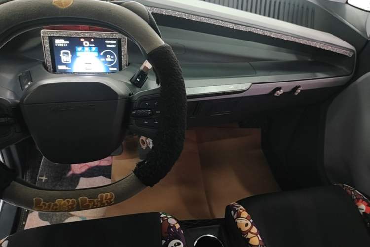 Used Wuling NAMMIEV 2021 Playful Model – High-Power Version Audio And AC Panel