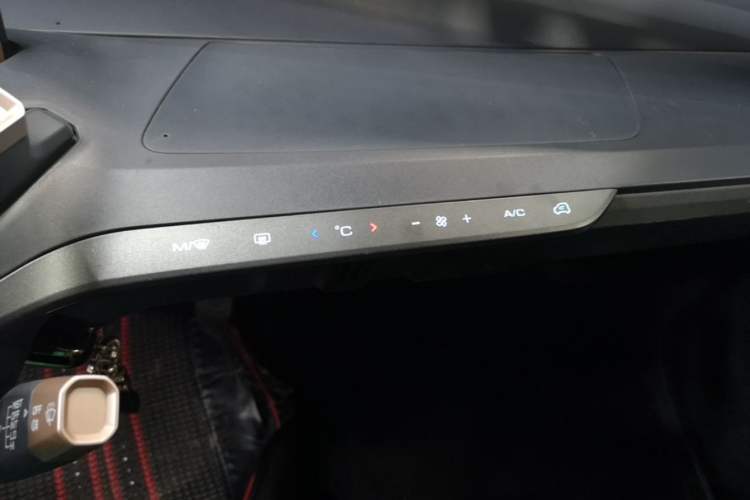 Used Wuling NAMMIEV 2021 - Play Edition Audio And AC Panel