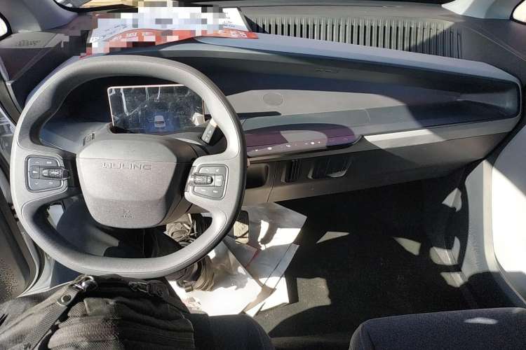Used Wuling NAMMIEV 2021 Playful Model – High-Power Version Center Console