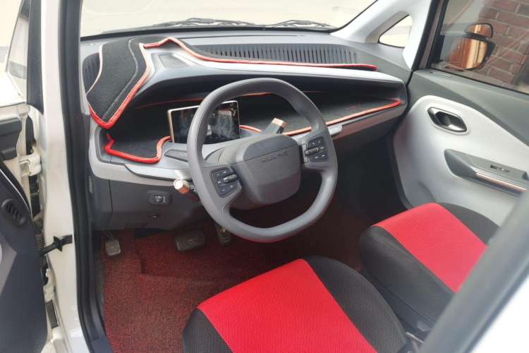 Used Wuling NAMMIEV 2021 Playful Model – High-Power Version Center Console