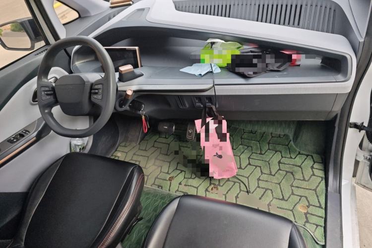Used Wuling NAMMIEV 2021 Playful Model – High-Power Version Center Console