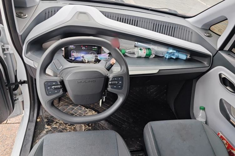 Used Wuling NAMMIEV 2021 Playful Model – High-Power Version Center Console
