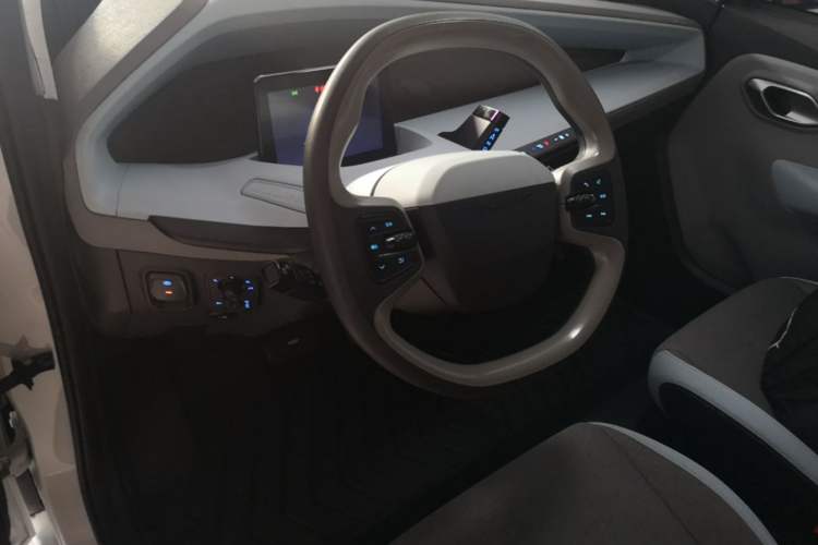 Used Wuling NAMMIEV 2021 Passion Edition Center Console