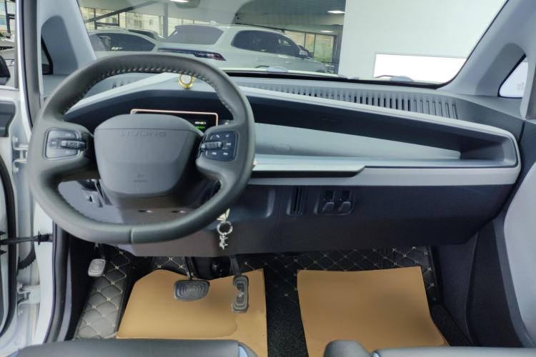 Used Wuling NAMMIEV 2021 Playful Model – High-Power Version Center Console