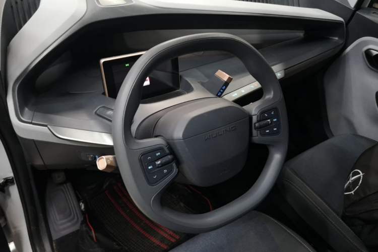 Used Wuling NAMMIEV 2021 - Play Edition Center Console