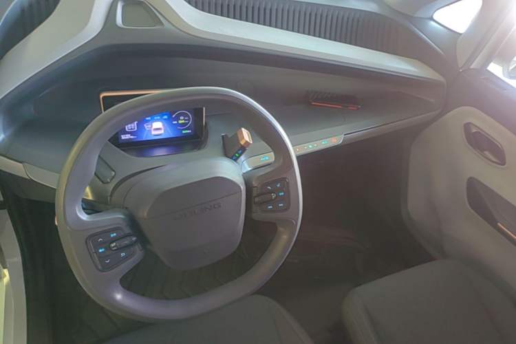 Used Wuling NAMMIEV 2021 - Play Edition Center Console