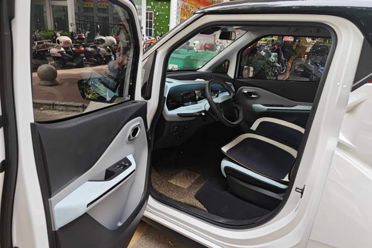 Used Wuling NAMMIEV 2021 Passion Edition Driver Seat