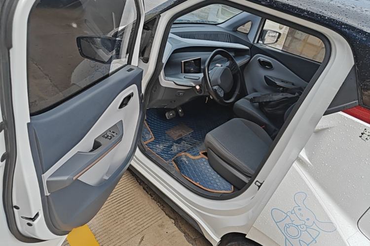Used Wuling NAMMIEV 2021 Playful Model – High-Power Version Driver Seat