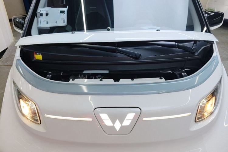 Used Wuling NAMMIEV 2021 Passion Edition Engine Bay