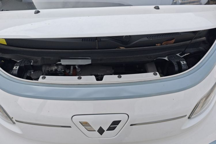 Used Wuling NAMMIEV 2021 Playful Model – High-Power Version Engine Bay