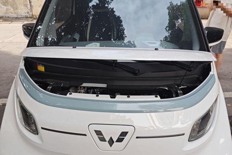 Used Wuling NAMMIEV 2021 Passion Edition Engine Bay