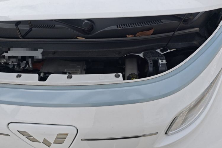 Used Wuling NAMMIEV 2021 Playful Model – High-Power Version Engine Bay Left
