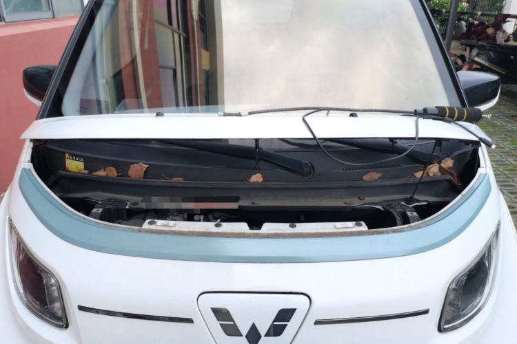 Used Wuling NAMMIEV 2021 Playful Model – High-Power Version Engine Bay