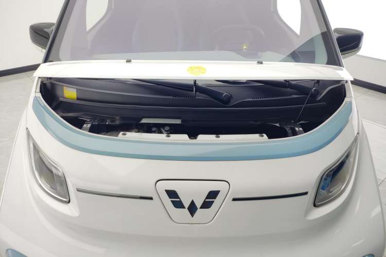 Used Wuling NAMMIEV 2021 Playful Model – High-Power Version Engine Bay