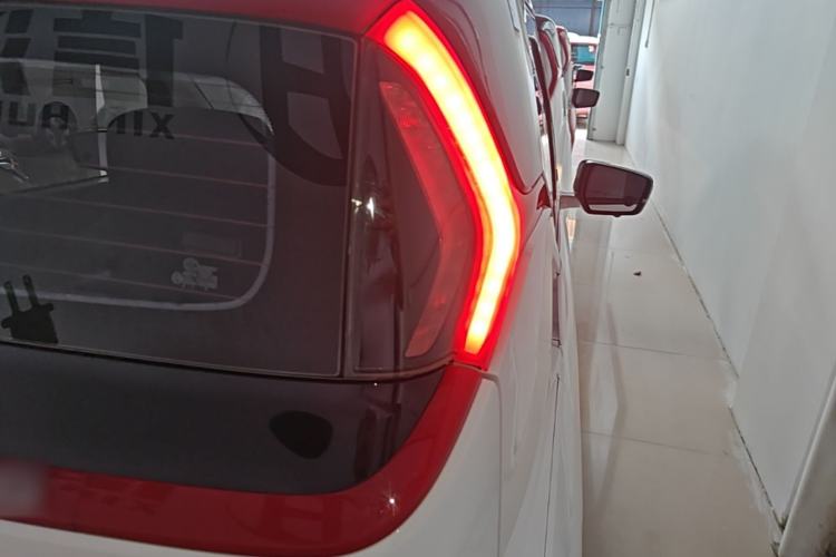 Used Wuling NAMMIEV 2021 Playful Model – High-Power Version Exterior 3