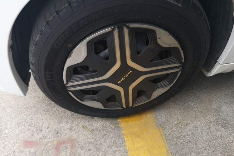 Used Wuling NAMMIEV 2021 Playful Model – High-Power Version Exterior 4