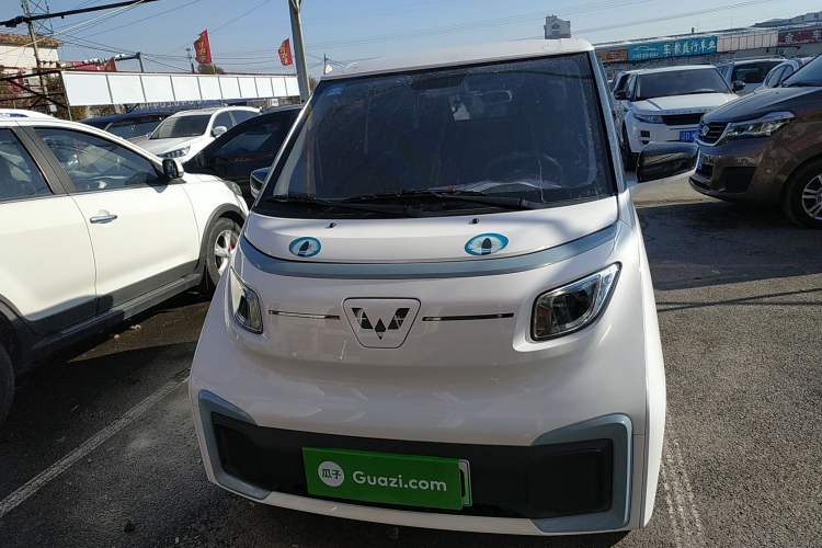 Used Wuling NAMMIEV 2021 Playful Model – High-Power Version Front