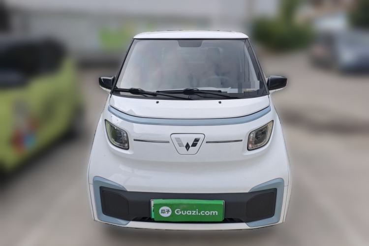 Used Wuling NAMMIEV 2021 Playful Model – High-Power Version Front