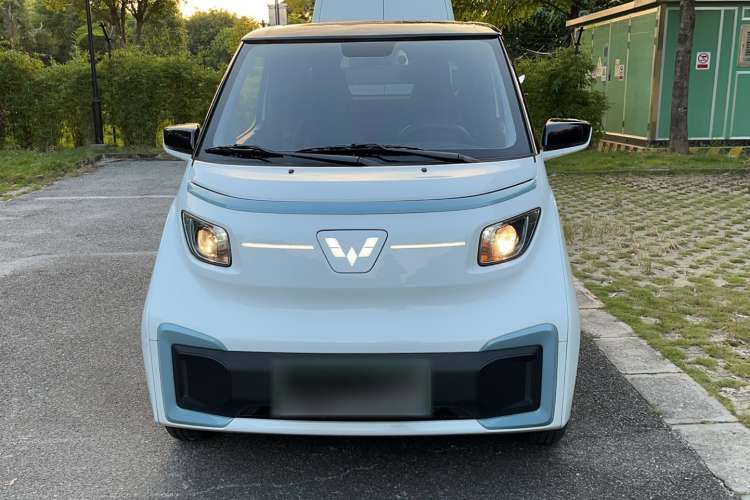 Used Wuling NAMMIEV 2021 Playful Model – High-Power Version Front