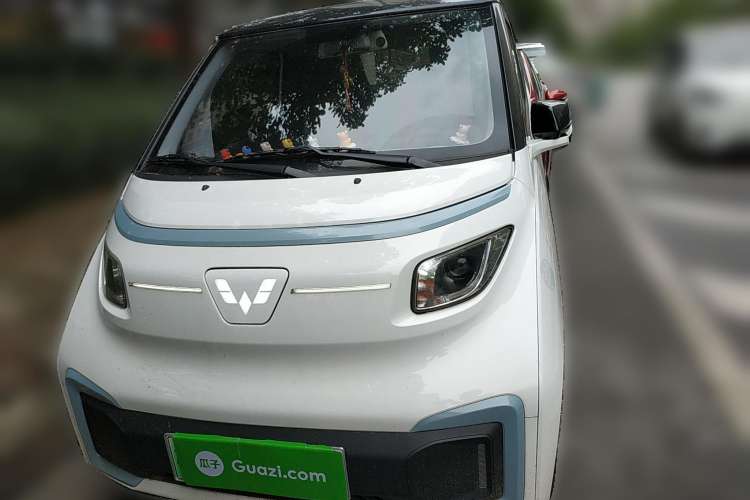 Used Wuling NAMMIEV 2021 Playful Model – High-Power Version Front