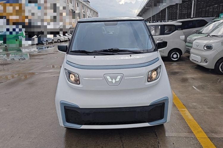 Used Wuling NAMMIEV 2021 Playful Model – High-Power Version Front