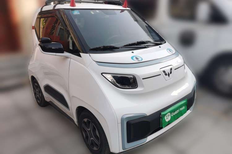 Used Wuling NAMMIEV 2021 Playful Model – High-Power Version Front Right 45 Deg