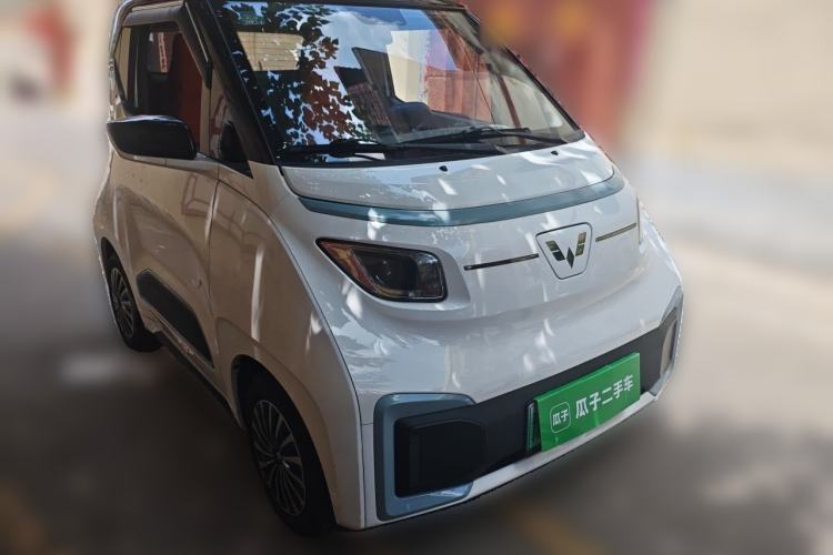 Used Wuling NAMMIEV 2021 Passion Edition Front Right 45 Deg