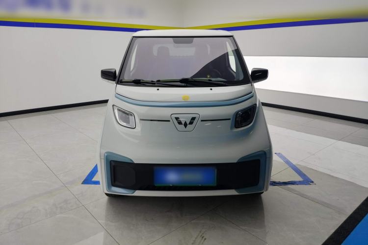 Used Wuling NAMMIEV 2021 Playful Model – High-Power Version Front