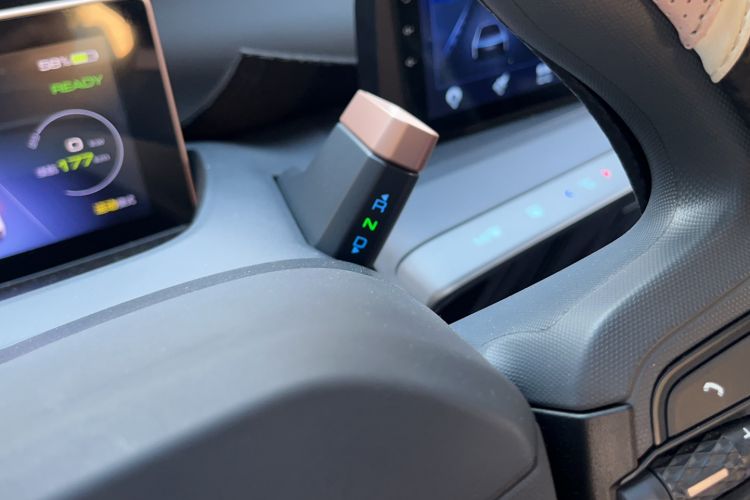 Used Wuling NAMMIEV 2021 Playful Model – High-Power Version Gear Lever
