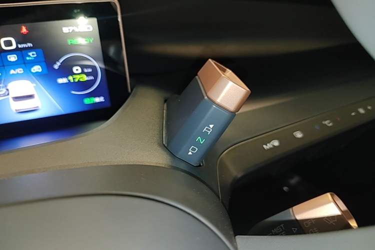 Used Wuling NAMMIEV 2021 - Play Edition Gear Lever