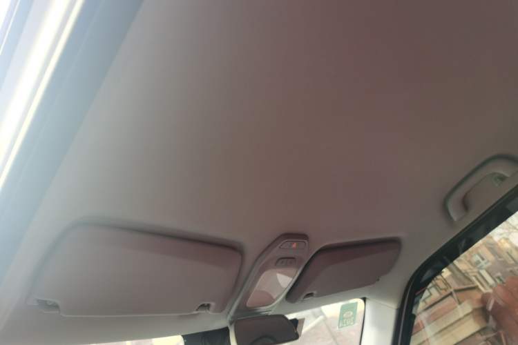 Used Wuling NAMMIEV 2021 Playful Model – High-Power Version Headliner