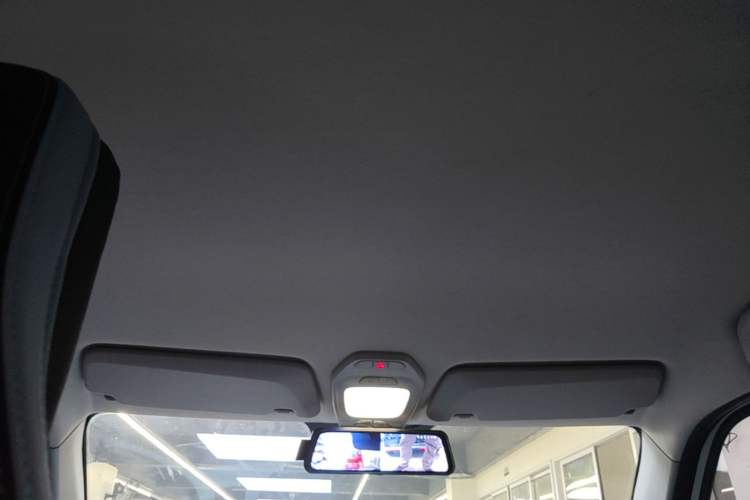 Used Wuling NAMMIEV 2021 Passion Edition Headliner