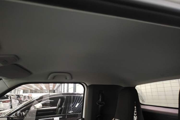 Used Wuling NAMMIEV 2021 Playful Model – High-Power Version Headliner