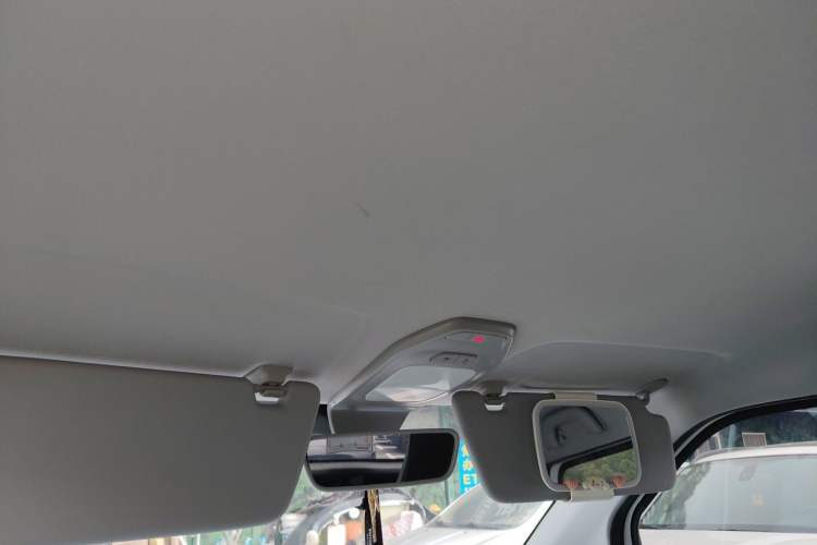 Used Wuling NAMMIEV 2021 Passion Edition Headliner