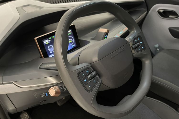 Used Wuling NAMMIEV 2021 Playful Model – High-Power Version Interior 2