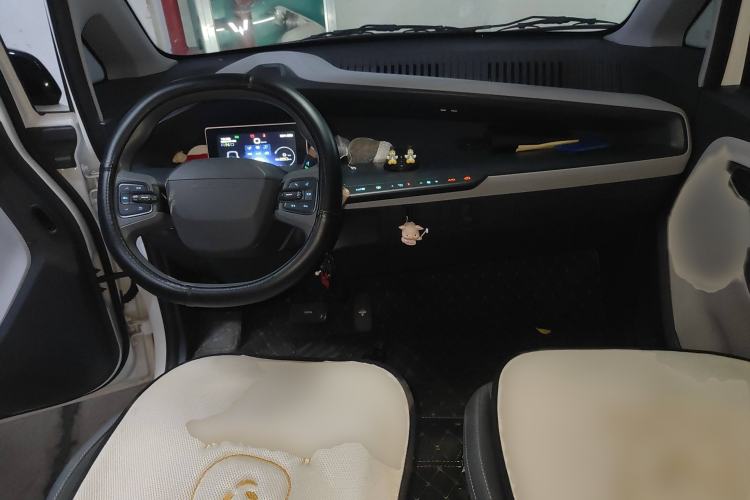 Used Wuling NAMMIEV 2021 Playful Model – High-Power Version Interior 2