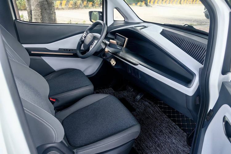 Used Wuling NAMMIEV 2021 Playful Model – High-Power Version Interior 3