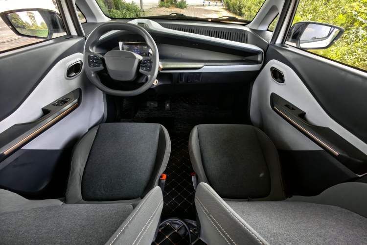 Used Wuling NAMMIEV 2021 Playful Model – High-Power Version Interior 4