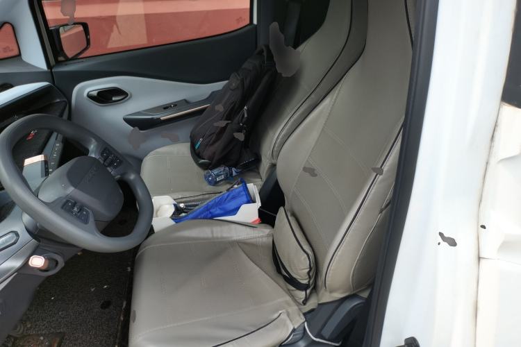 Used Wuling NAMMIEV 2021 Playful Model – High-Power Version Interior 4