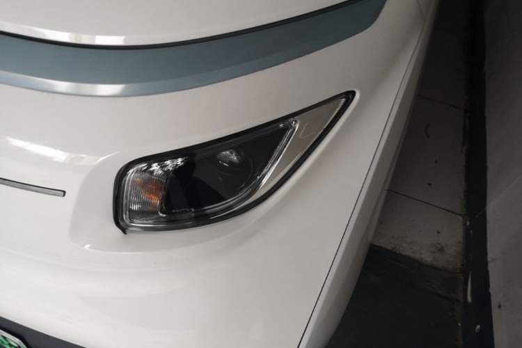 Used Wuling NAMMIEV 2021 Playful Model – High-Power Version Left Front Headlight