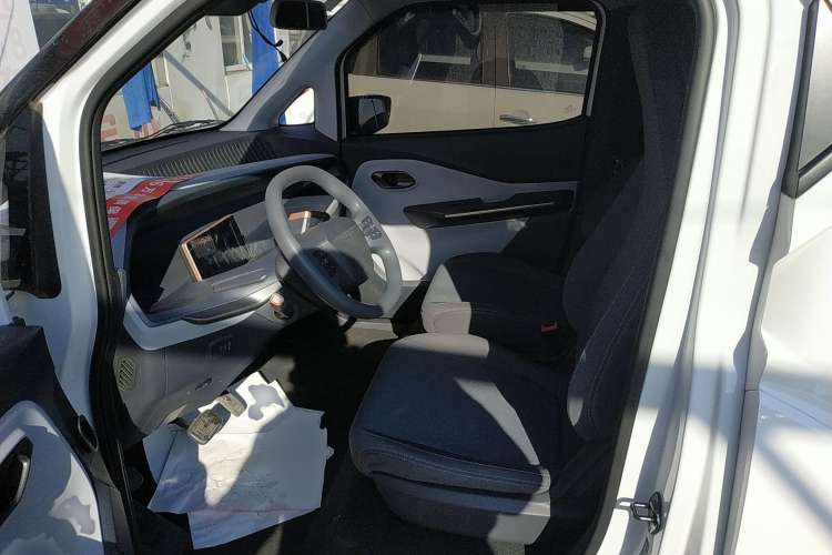 Used Wuling NAMMIEV 2021 Playful Model – High-Power Version Left Front Seat