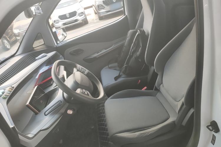 Used Wuling NAMMIEV 2021 - Play Edition Left Front Seat
