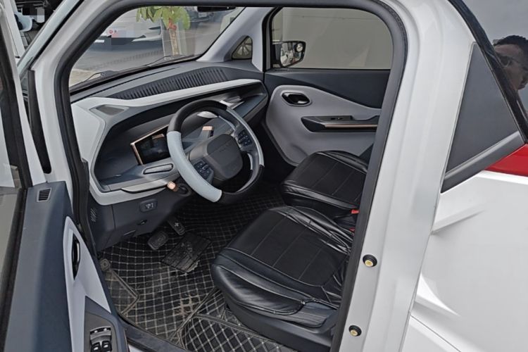 Used Wuling NAMMIEV 2021 - Play Edition Left Front Seat