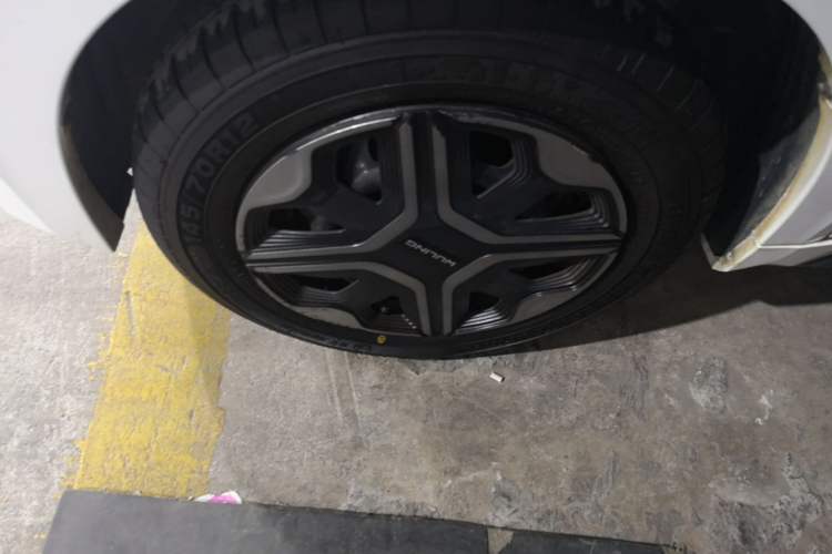 Used Wuling NAMMIEV 2021 - Play Edition Left Front Wheel Hub