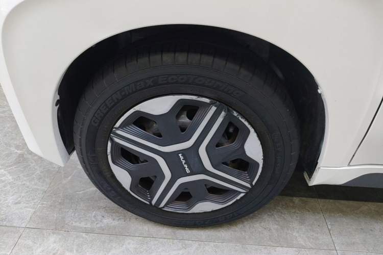 Used Wuling NAMMIEV 2021 Passion Edition Left Front Wheel Hub