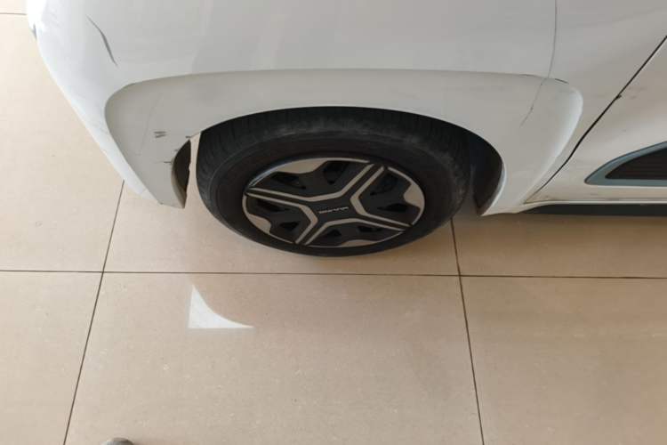 Used Wuling NAMMIEV 2021 Playful Model – High-Power Version Left Front Wheel Hub