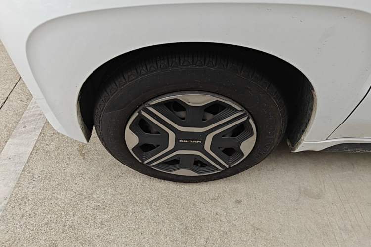Used Wuling NAMMIEV 2021 - Play Edition Left Front Wheel Hub