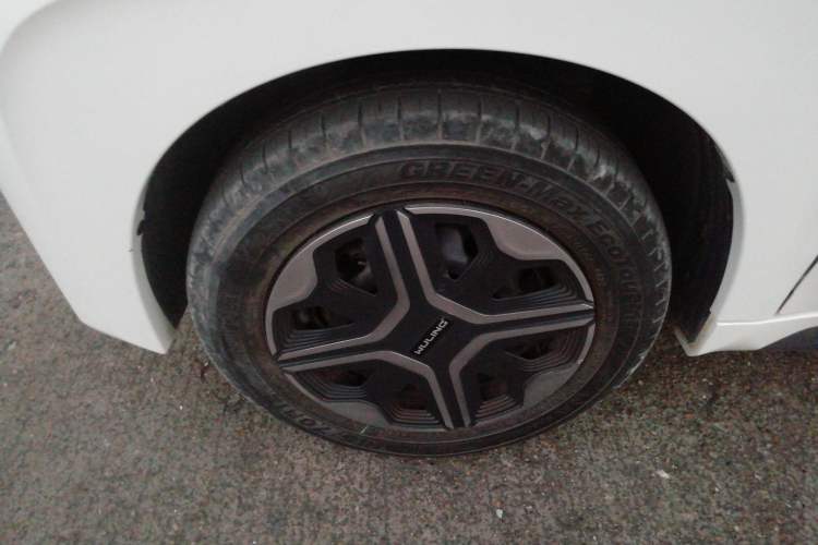 Used Wuling NAMMIEV 2021 - Play Edition Left Front Wheel Hub